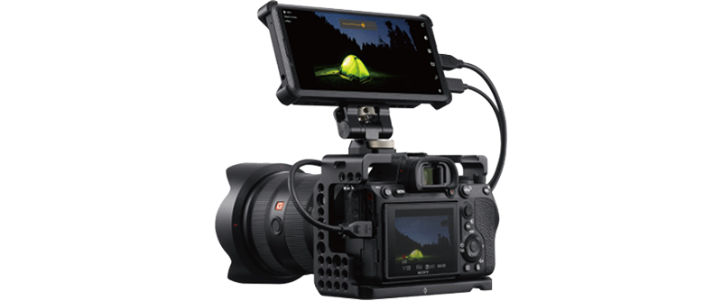 Xperia PROで「外部モニターアプリ」を起動し、カメラの映像を表示。